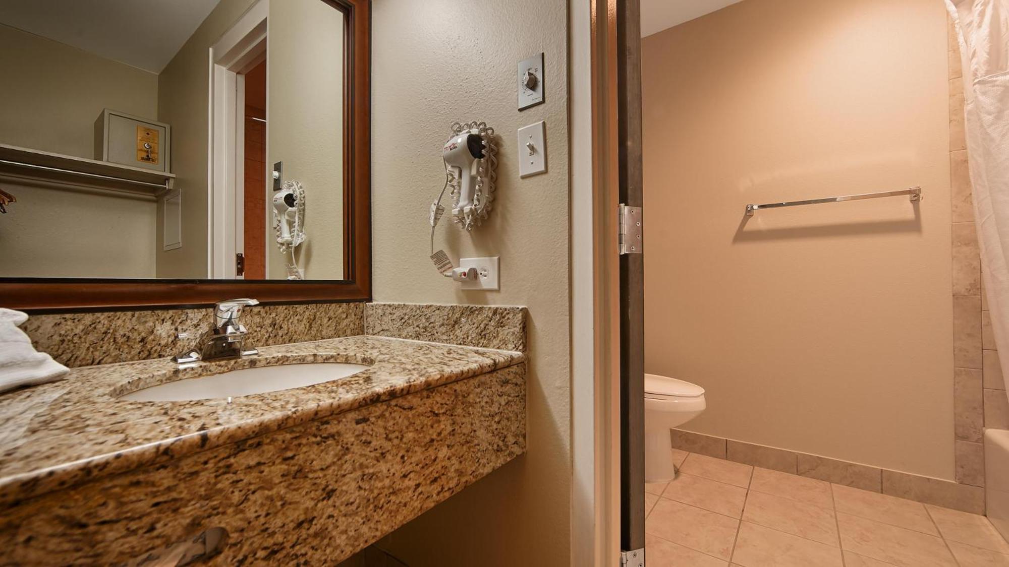 Best Western University Inn Fort Collins Exterior foto